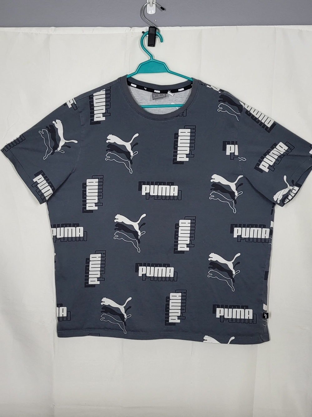 Puma Graphic Logo Tee in Charcoal and White